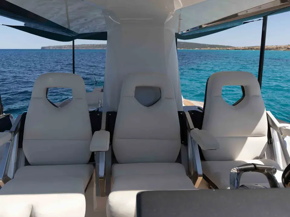 Anvera 48 · Breeze — view 8