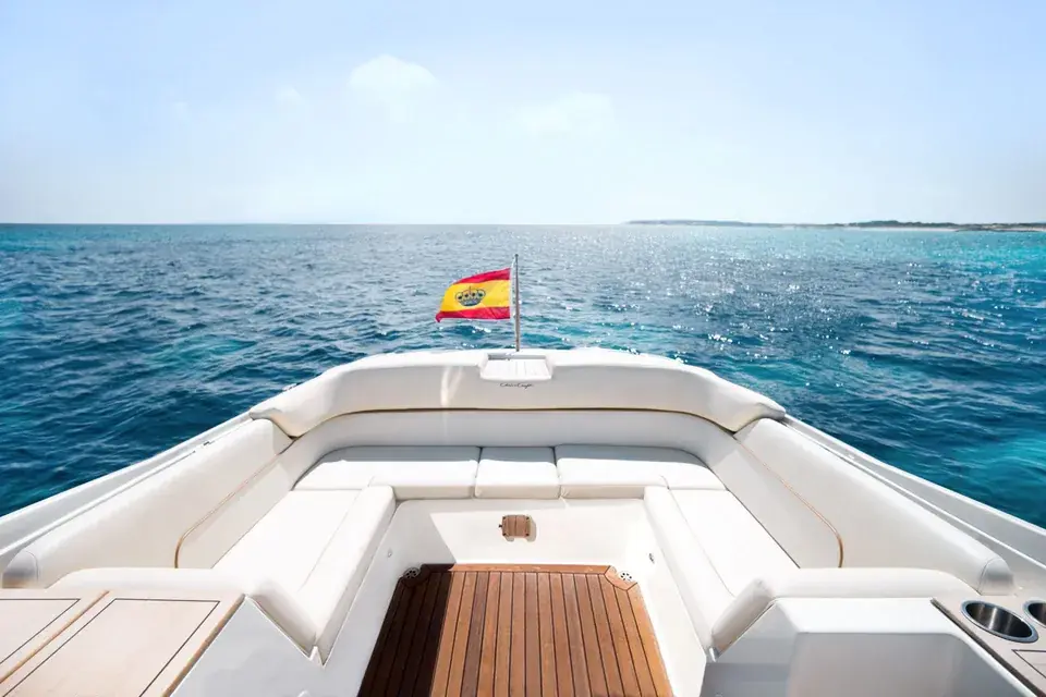 Chris-Craft 28 · Yootopia — view 7