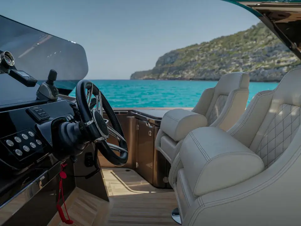Frauscher 45 · Hailey Su — view 8