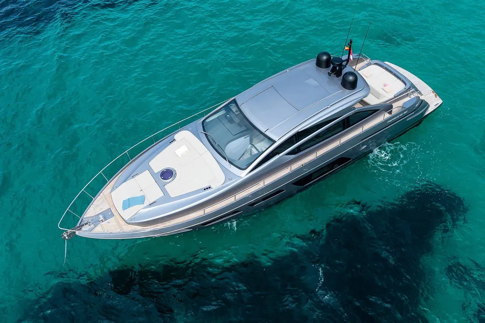 Pershing 6X · Dr. No — view 3