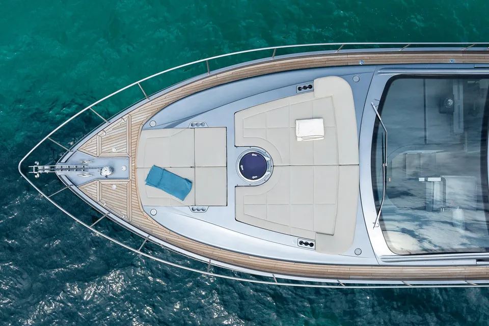 Pershing 6X · Dr. No — view 8