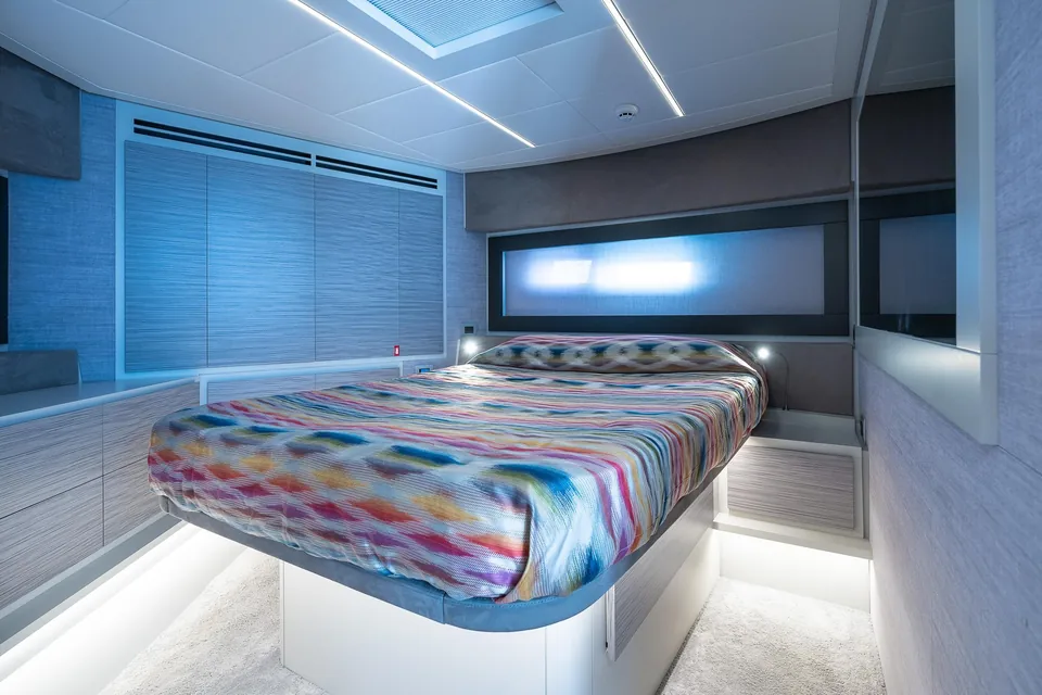Pershing 6X · Dr. No — view 13