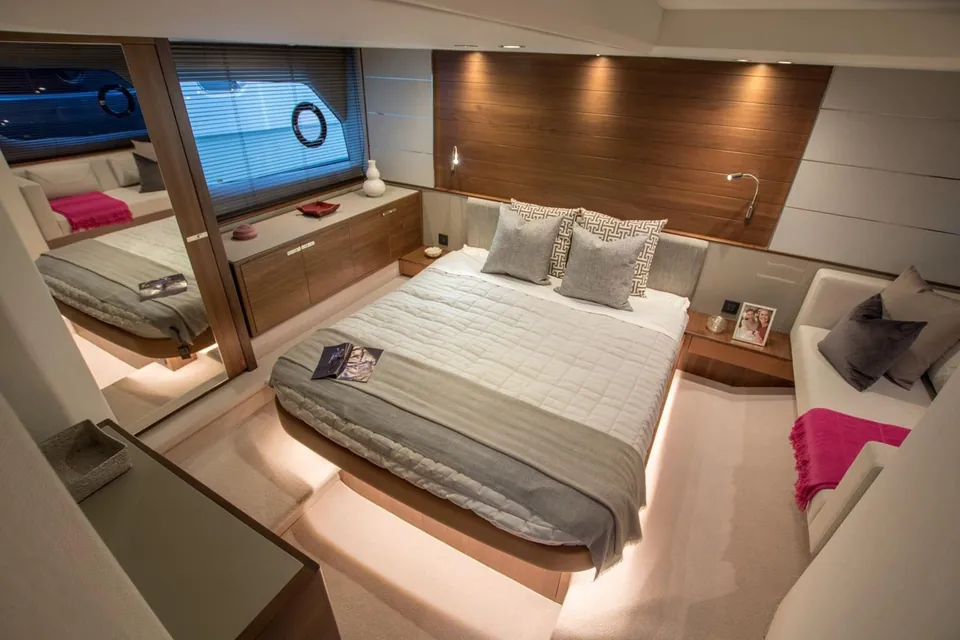 Princess V58 · Chloe — view 11