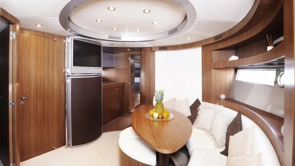 Riva Rivale 52 · Invictus — view 4
