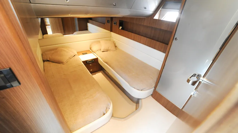 Riva Rivale 52 · Invictus — view 7