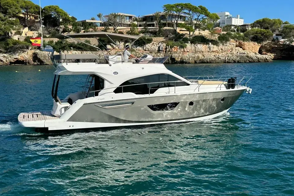 Sessa 40 Fly · Zantastic — view 1