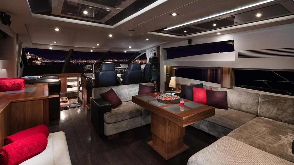 Sunseeker Predator 74 · Black Jax — view 5