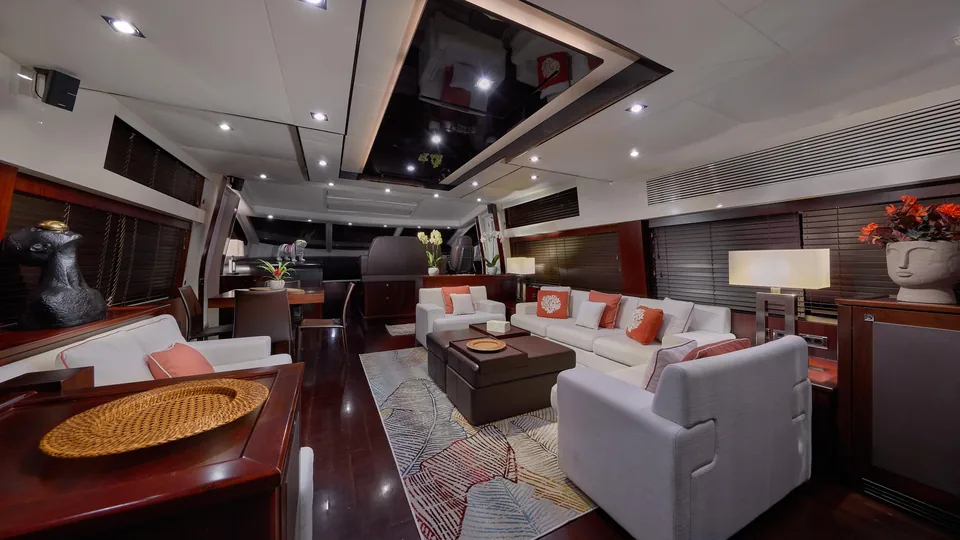 Sunseeker Predator 84 · Ariyas — view 6