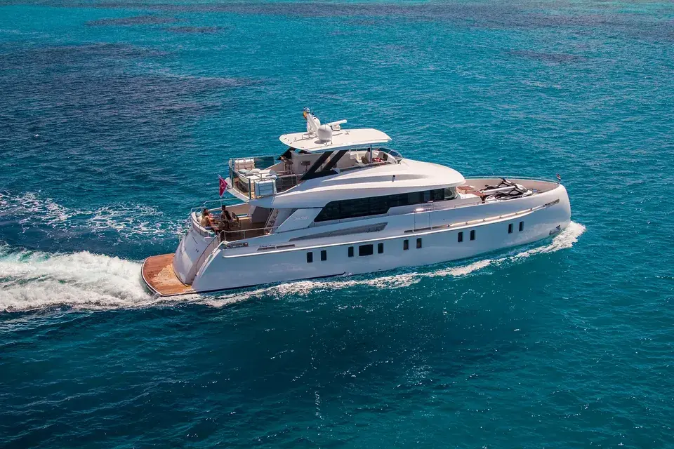 VANQUISH 82 — vista 3