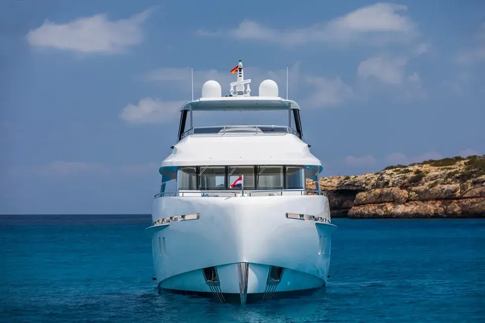 VANQUISH 82 — vista 8