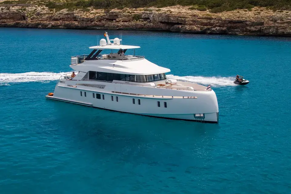 VANQUISH 82 — vista 10