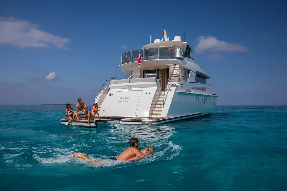 VANQUISH 82 — vista 11