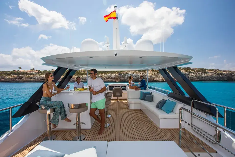VANQUISH 82 — vista 16