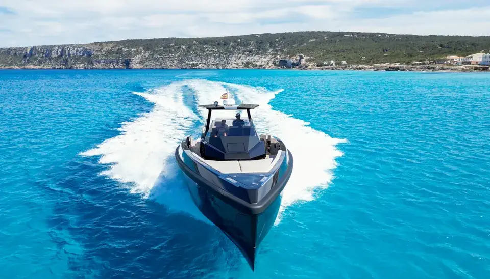 WALLY TENDER 48 — vista 2